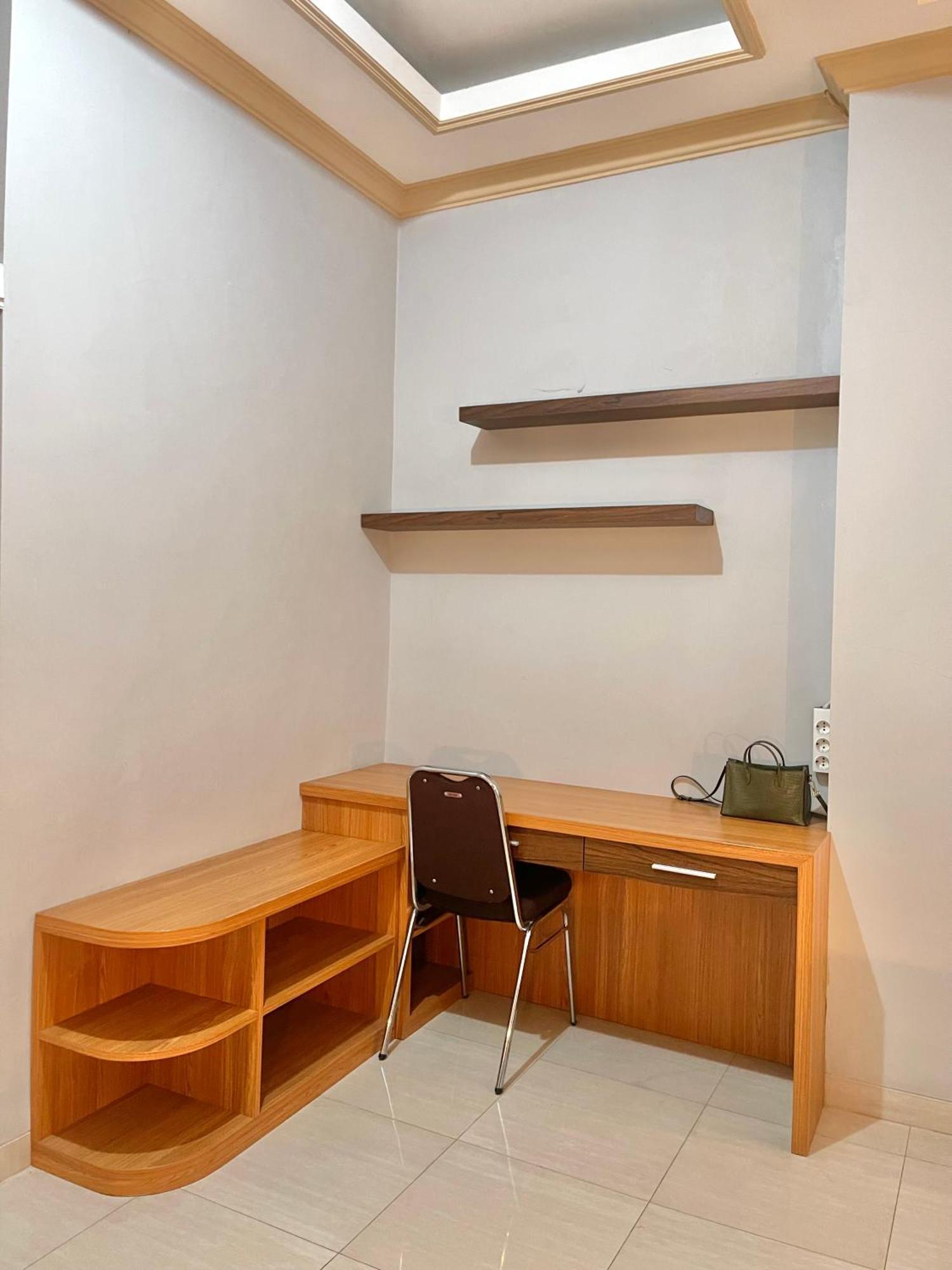 Wesbobo Inn Solo Luaran gambar