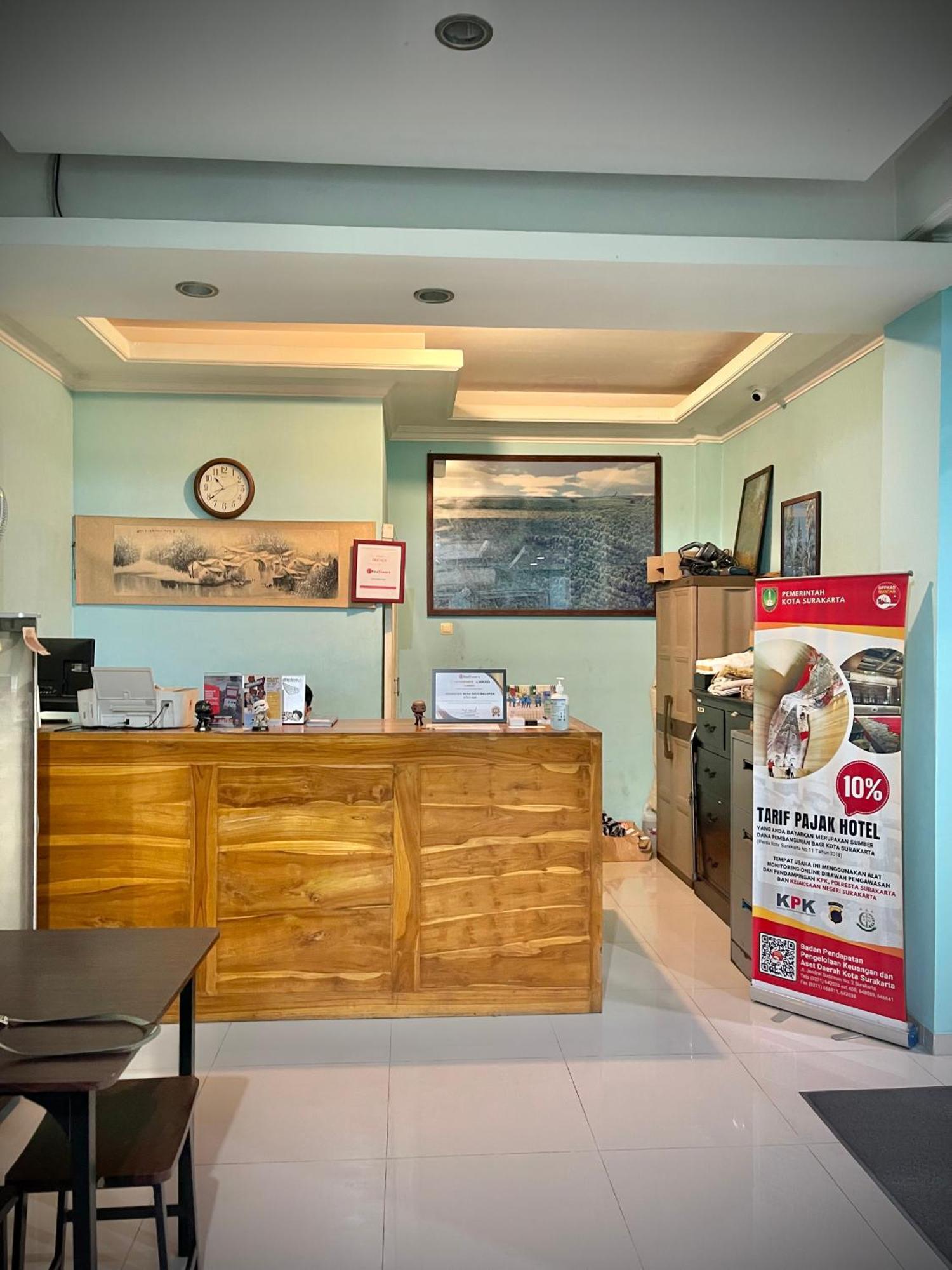 Wesbobo Inn Solo Luaran gambar